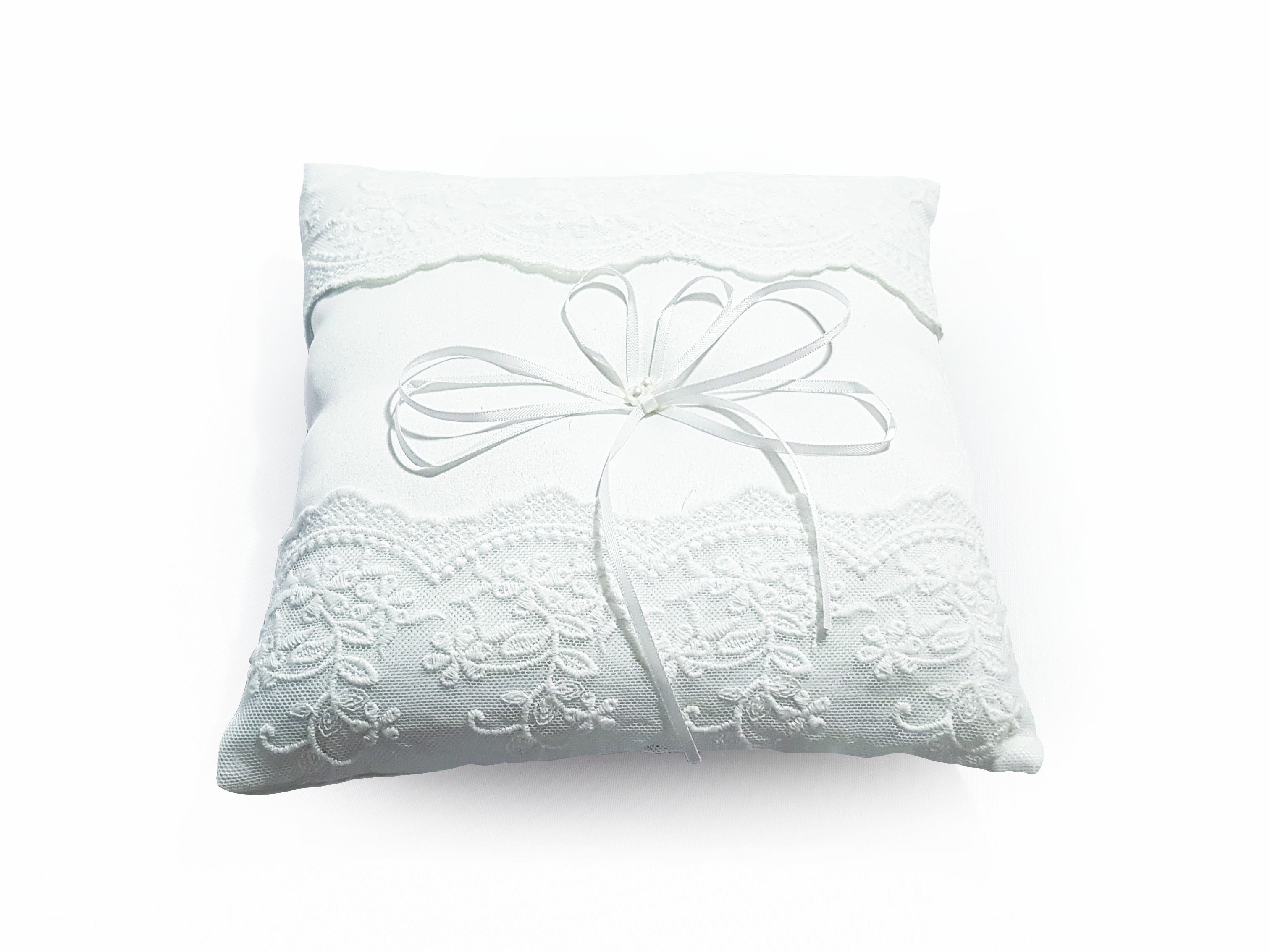 Coussin alliance blanc dentelle